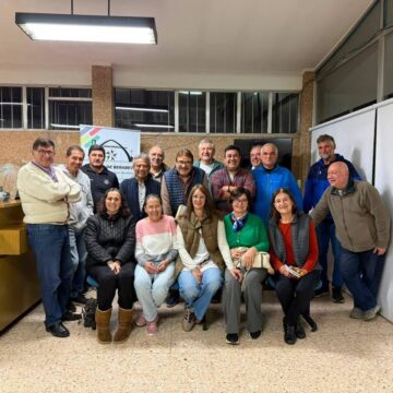Rosconi visitó Berabevú e hizo entrega de aportes para distintas instituciones