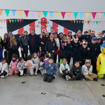 Rosconi entregó una impresora a la Escuela Héroes del A.R.A. San Juan