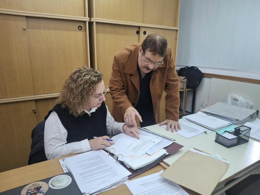 Rosconi entregó aportes a la ESSO Nº 226 «Guardia de la Esquina»