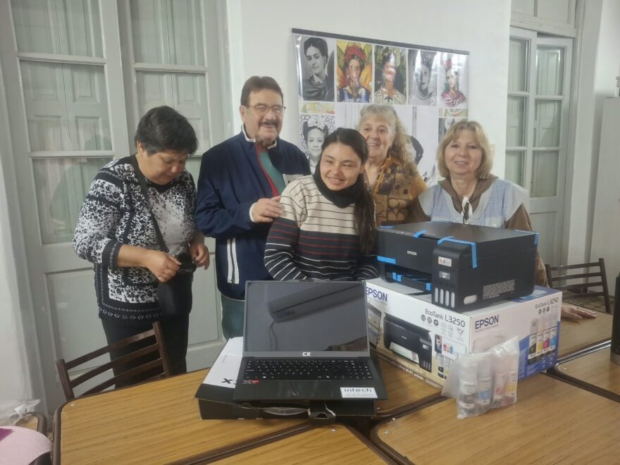 Bigand: Rosconi hizo entrega de equipamiento al CAEBA N.º 308