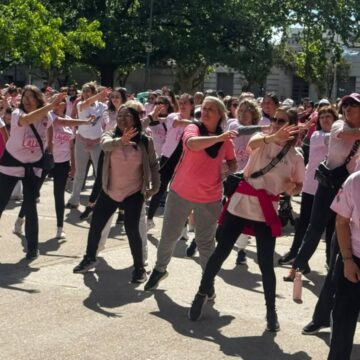 Rosconi acompañó la tradicional caminata de LALCEC Casilda por el Mes de Concientización sobre el Cáncer de Mama