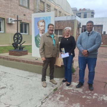 Casilda: Rosconi visitó la Escuela Sagrada Familia y entregó aportes para obras y mejoras