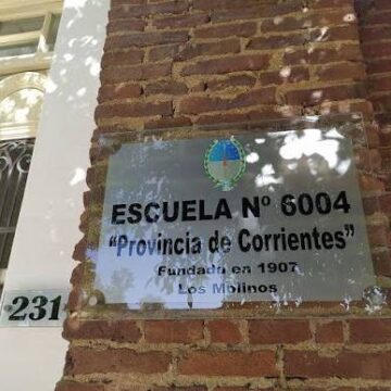 Los Molinos: Rosconi visitó las escuelas Padre Komic y Provincia de Corrientes